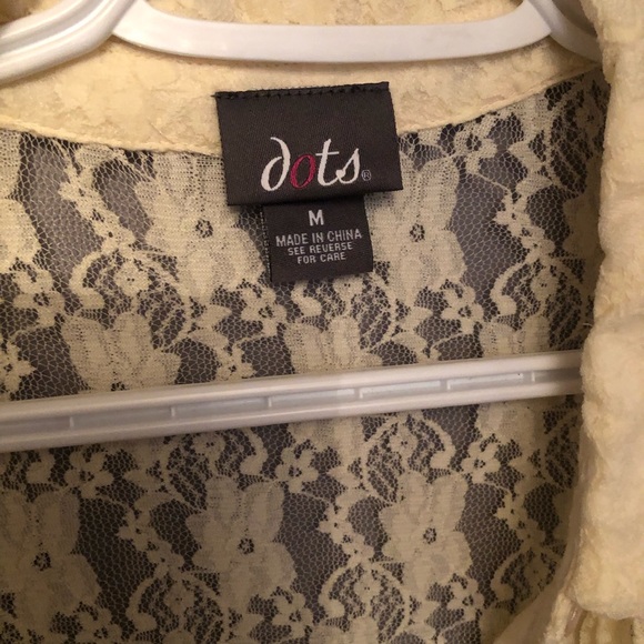 Lace dress. - Picture 4 of 4